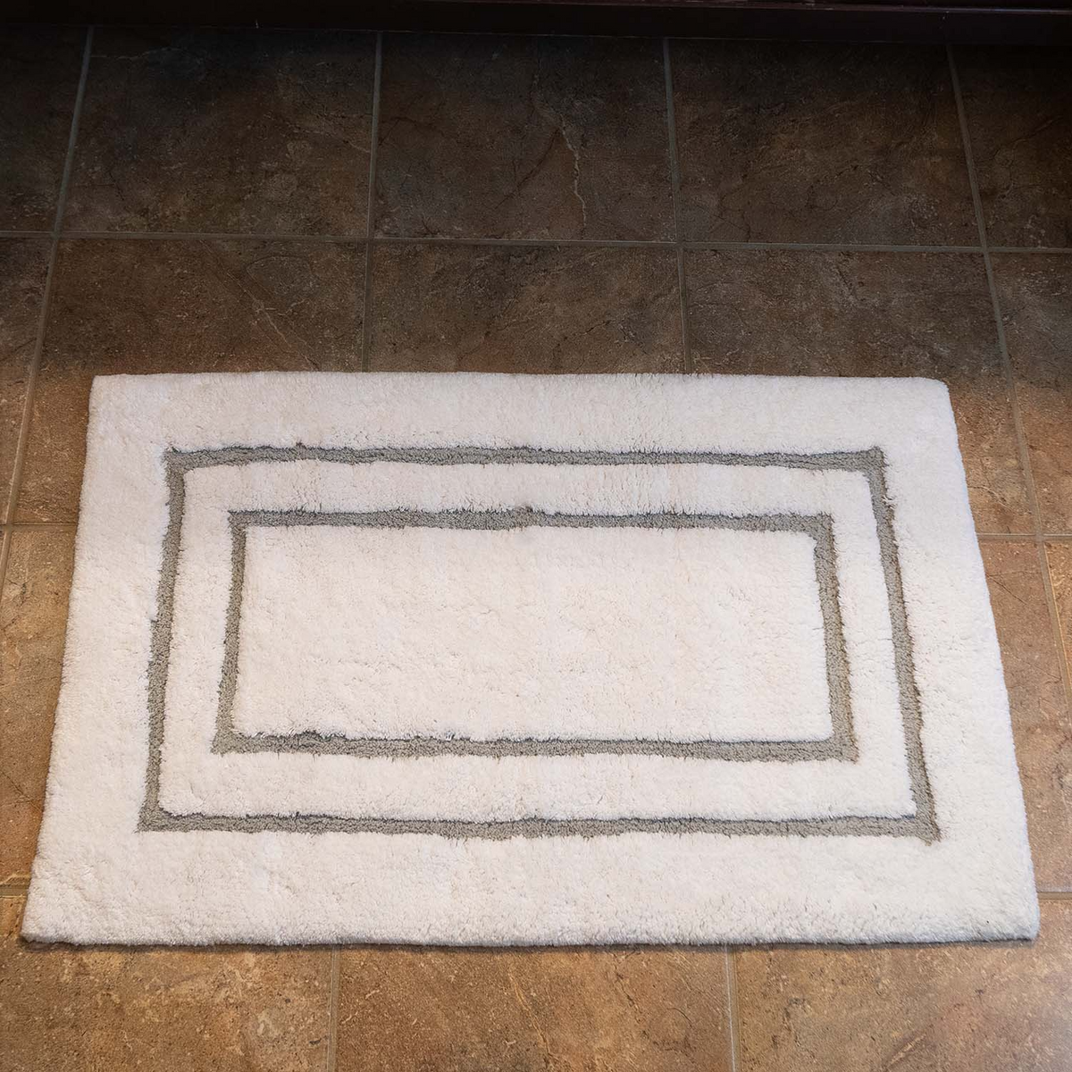 Tufted Cut Bath Rug - Gryphon Collection